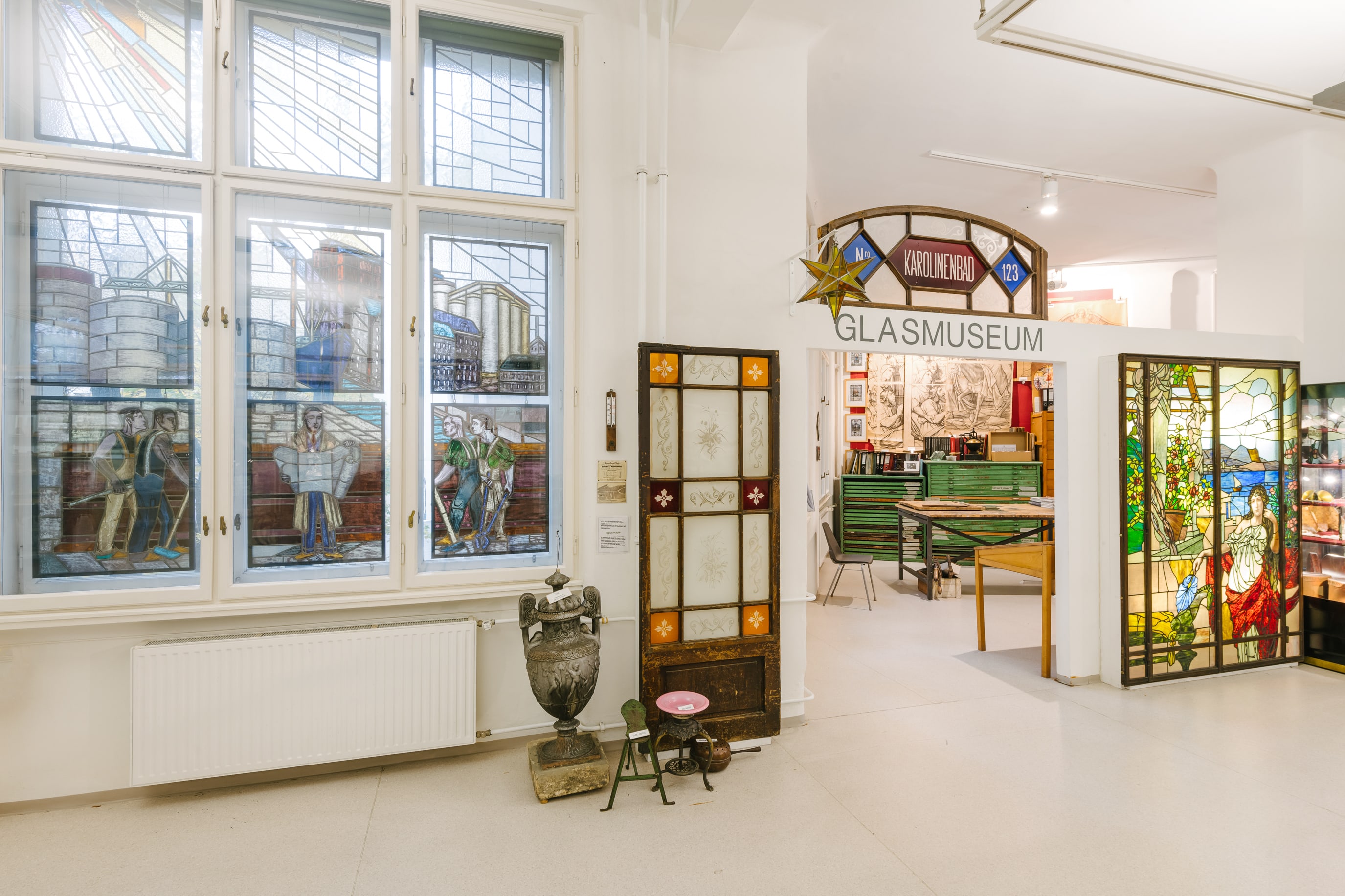 Eingang zum Glasmuseum im Bezirksmuseum Mariahilf, Foto: Klaus Pichler 2020